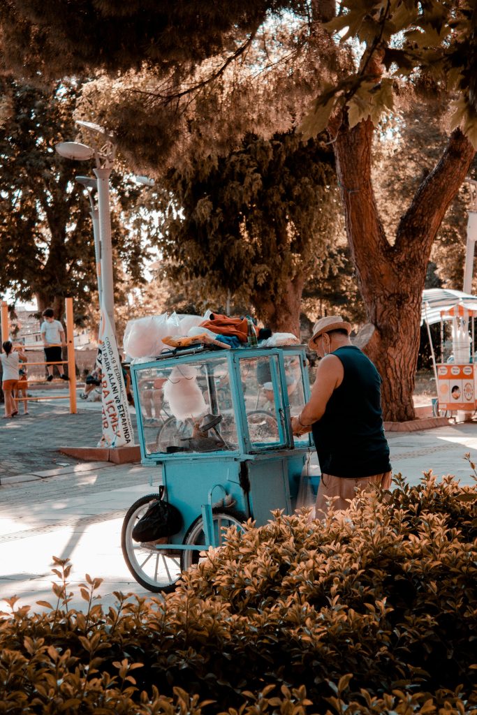 Colorful snow cones in San Fernando Valley from Fluffy Sweets & Snow.